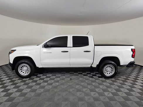 Used 2024 Chevrolet Colorado W/T w/ Safety Package image 6