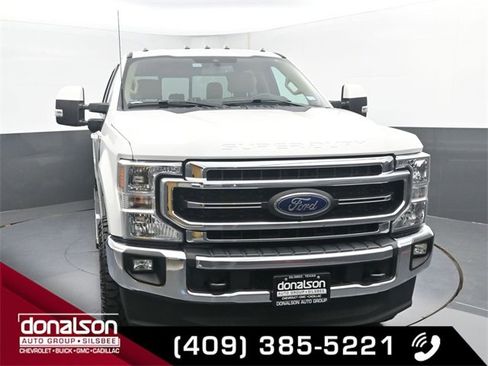 Used 2022 Ford F250 Lariat w/ Lariat Value Package image 3