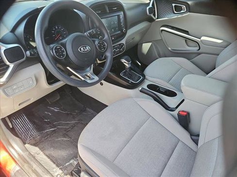 Used 2020 Kia Soul S FWD image 12