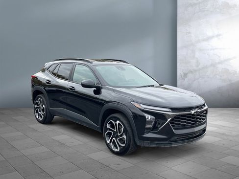 Used 2024 Chevrolet Trax RS image 15