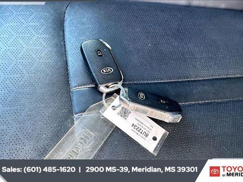 Used 2021 Kia Sorento S image 9