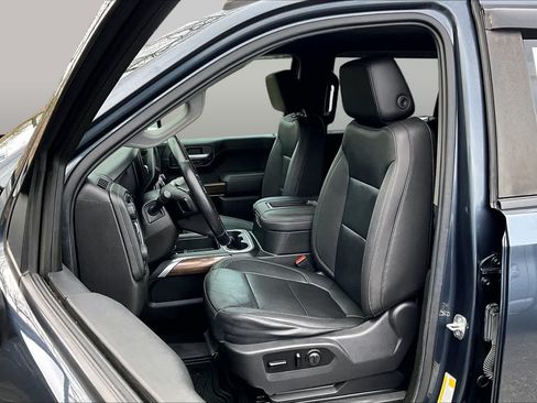 Used 2021 Chevrolet Silverado 1500 RST w/ Convenience Package II AWD/4WD image 9