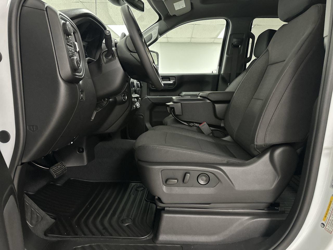 New 2026 Chevrolet Silverado 2500 Custom w/ Custom Value Package AWD/4WD image 10
