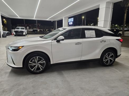 Used 2023 Lexus RX 350 Premium image 3