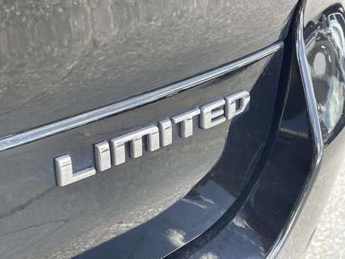 Certified 2023 Jeep Grand Cherokee L Limited AWD/4WD image 10