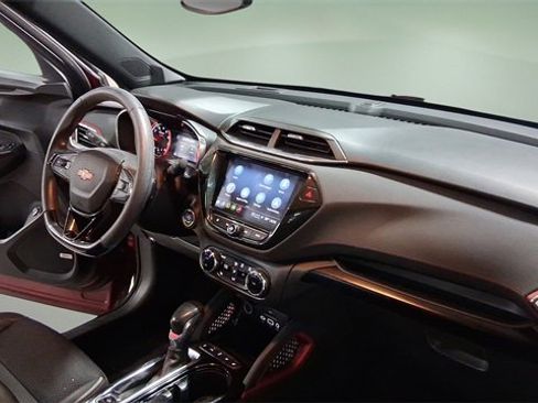 Used 2021 Chevrolet TrailBlazer RS w/ Sun and Liftgate Package image 17