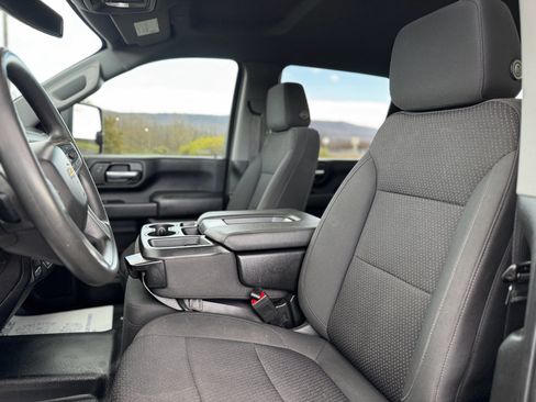 Used 2022 Chevrolet Silverado 3500 W/T w/ Gooseneck/5TH Wheel Package image 12