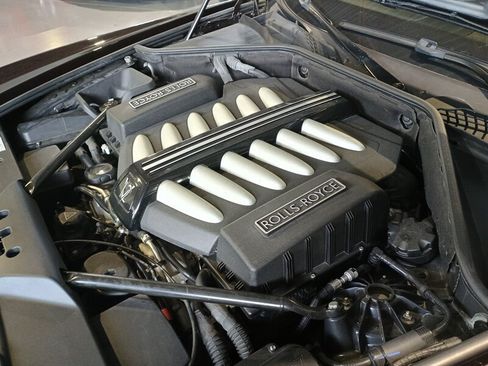 Used 2013 Rolls-Royce Ghost RWD image 56