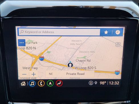 Certified 2023 Chevrolet Traverse RS FWD image 17