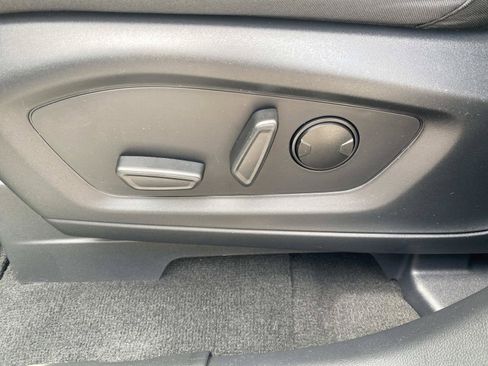Used 2026 Ford Explorer Active RWD image 23