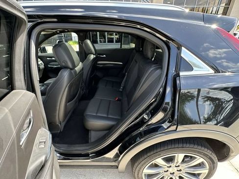 Certified 2023 Cadillac XT4 Premium Luxury FWD image 28