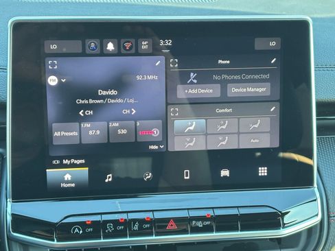 Used 2025 Jeep Compass Trailhawk image 21