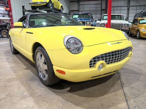 Used 2002 Ford Thunderbird RWD image 26