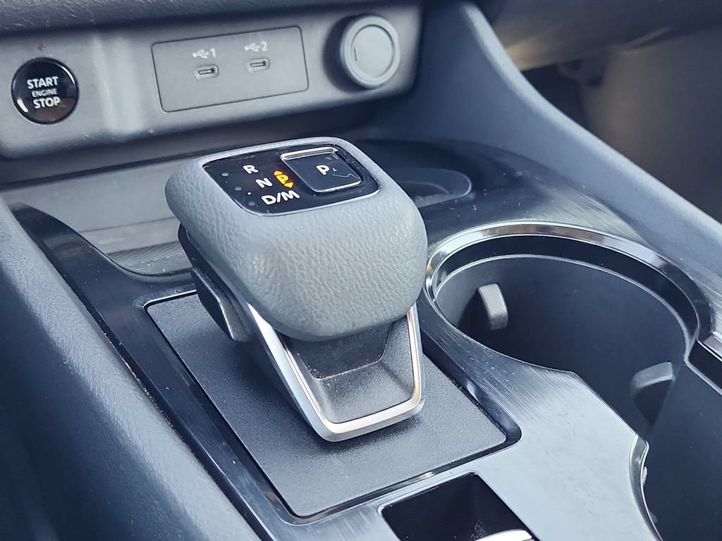 Used 2024 Nissan Rogue SV FWD image 19