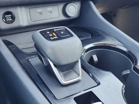 Used 2024 Nissan Rogue SV FWD image 19