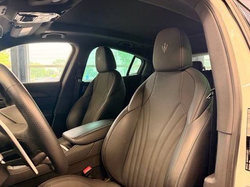 Used 2025 Maserati Grecale GT AWD/4WD image 18