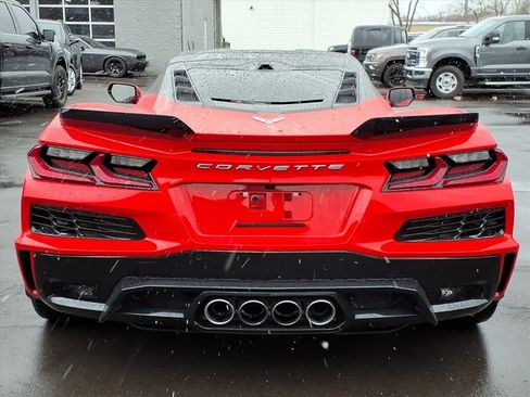 Used 2024 Chevrolet Corvette Z06 w/ Chrome Exterior Badge Package RWD image 4