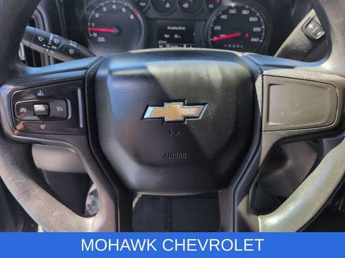 Used 2020 Chevrolet Silverado 1500 Custom w/ Custom Value Package AWD/4WD image 12