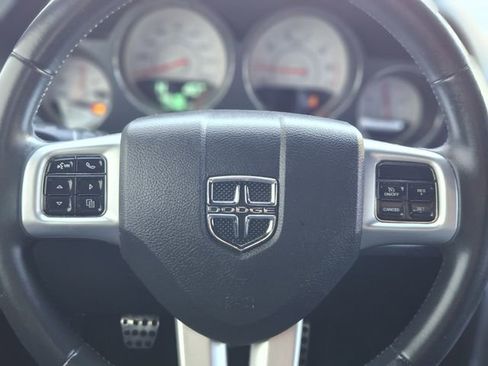 Used 2013 Dodge Challenger R/T image 16