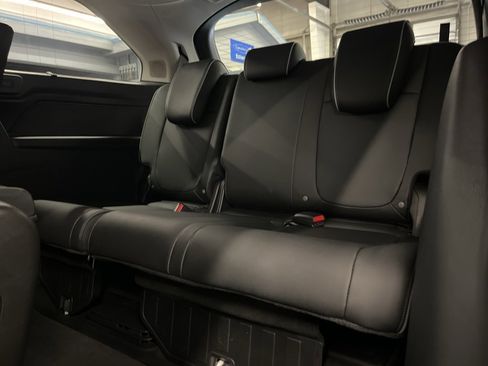 Used 2025 Honda Odyssey Elite image 35