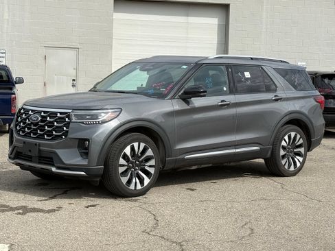 Used 2025 Ford Explorer Platinum w/ LUX Leather Package AWD/4WD image 2