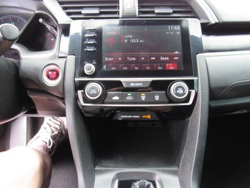 Used 2019 Honda Civic Sport image 16