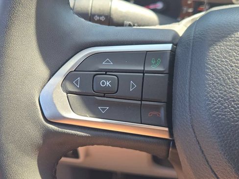 Certified 2023 Jeep Compass Limited AWD/4WD image 33