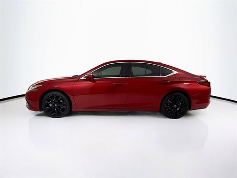 Used 2022 Lexus ES 350 F Sport image 2