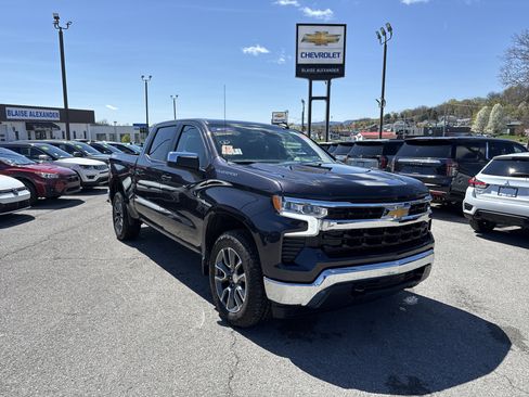 Used 2024 Chevrolet Silverado 1500 LT image 1