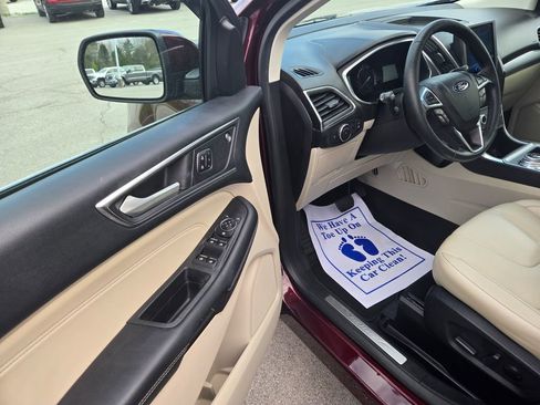 Used 2021 Ford Edge Titanium image 6