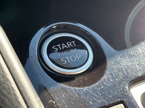 Used 2021 Nissan Kicks S image 26