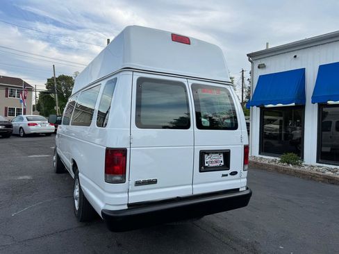 Used 2009 Ford E-250 and Econoline 250 Extended RWD image 7