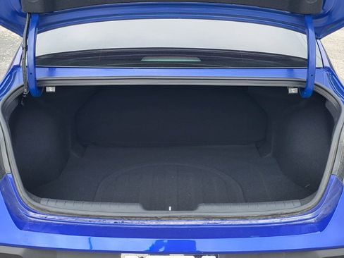 Used 2025 Hyundai Elantra SEL image 31