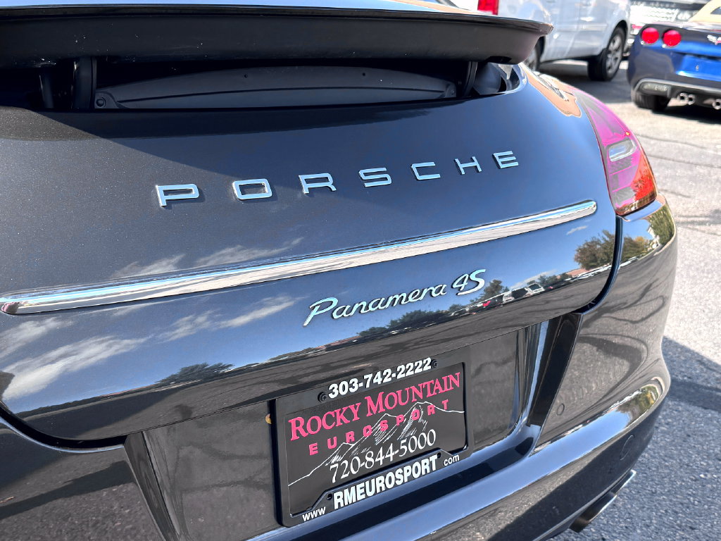 Used 2012 Porsche Panamera 4S image 9