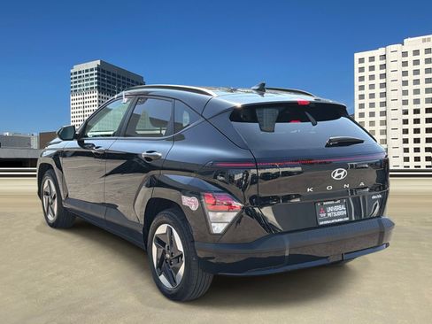 Used 2024 Hyundai Kona SEL FWD image 4