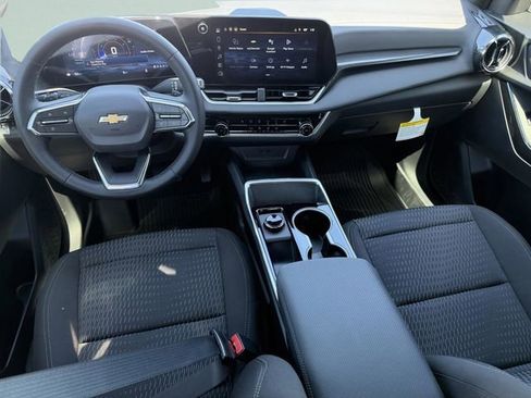 New 2026 Chevrolet Equinox LT w/ Safety and Technology Package FWD image 13