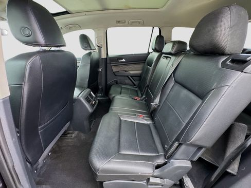 Used 2022 Volkswagen Atlas SE FWD image 16