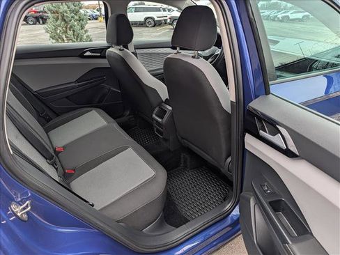 Used 2024 Volkswagen Taos S image 15