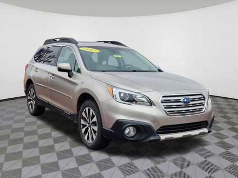 Used 2017 Subaru Outback 2.5i Limited image 2