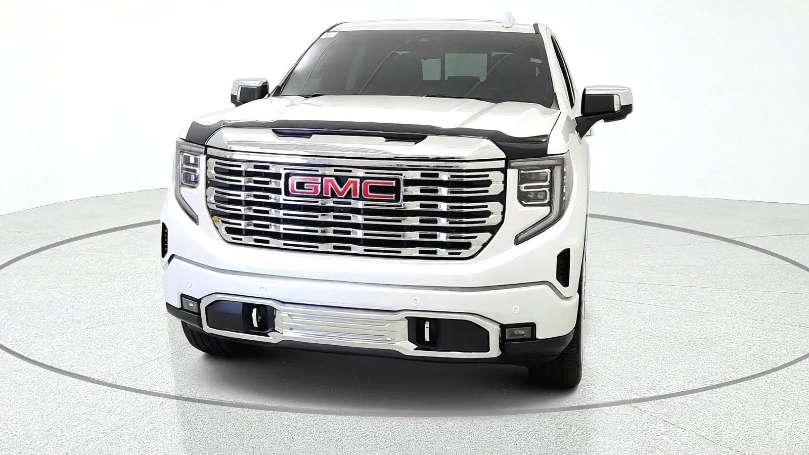 Used 2024 GMC Sierra 1500 Denali w/ Denali Reserve Package AWD/4WD image 3