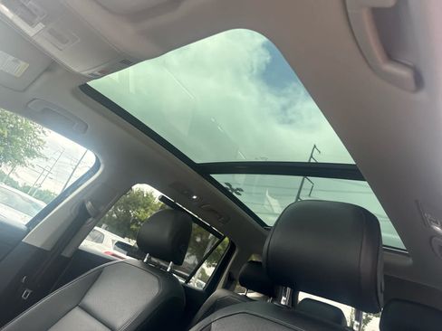 Used 2018 Volkswagen Tiguan SE w/ Panoramic Sunroof Package AWD/4WD image 20