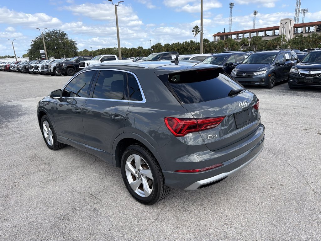 Used 2019 Audi Q3 2.0T Premium Plus w/ Premium Plus Package AWD/4WD image 5