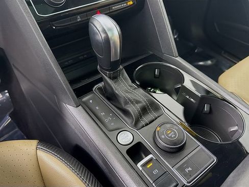 Used 2021 Volkswagen Atlas Cross Sport SEL R-Line image 17