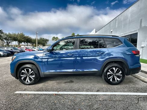 Used 2025 Volkswagen Atlas SE image 3