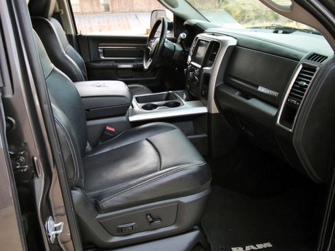 Used 2017 RAM 2500 Laramie image 40