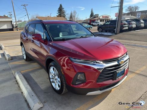 Used 2021 Chevrolet Blazer LT w/ Sound & Technology Package image 4