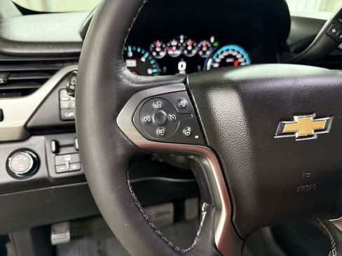 Used 2017 Chevrolet Suburban Premier AWD/4WD image 20