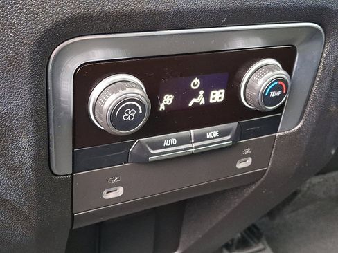 Used 2021 Chevrolet Tahoe LT image 11