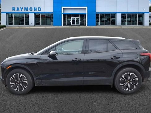 Used 2024 Chevrolet Blazer EV LT image 6