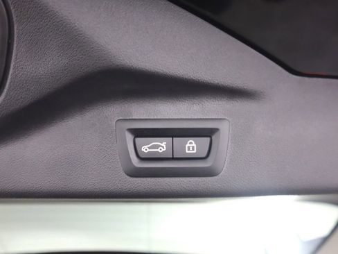 Used 2023 BMW X7 xDrive40i w/ Premium Package image 35